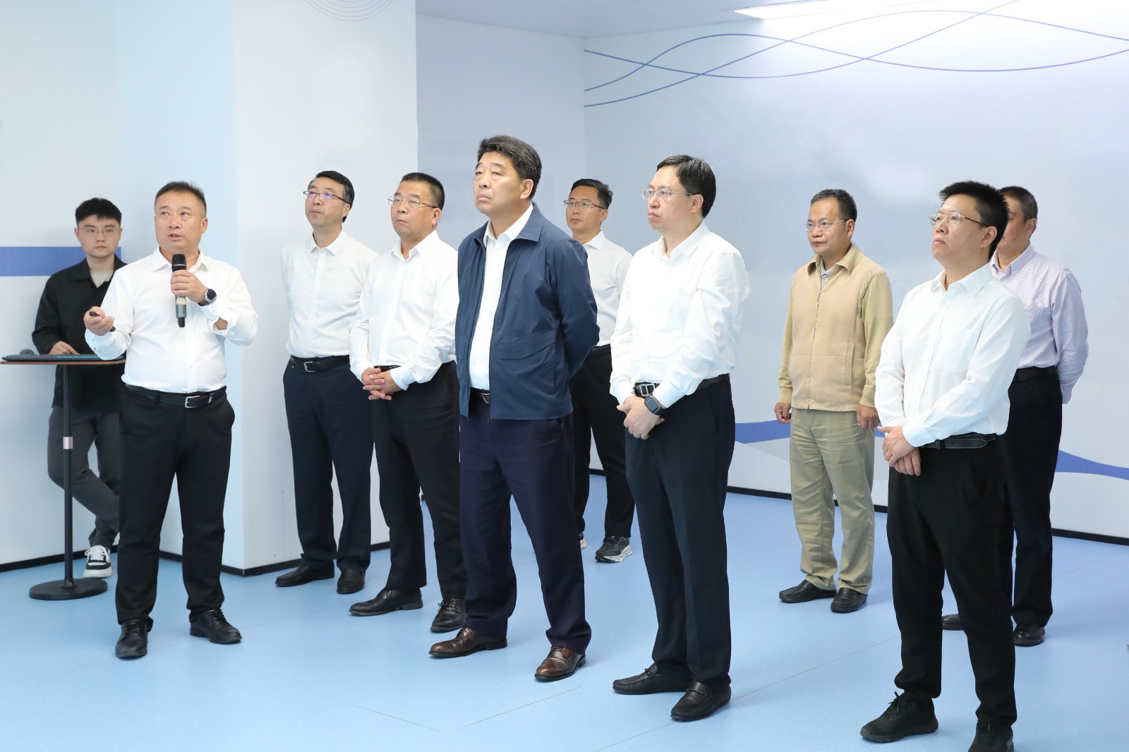 1698203521892993.jpg 1028712917a1ddd49fe127f487a4f87.jpg