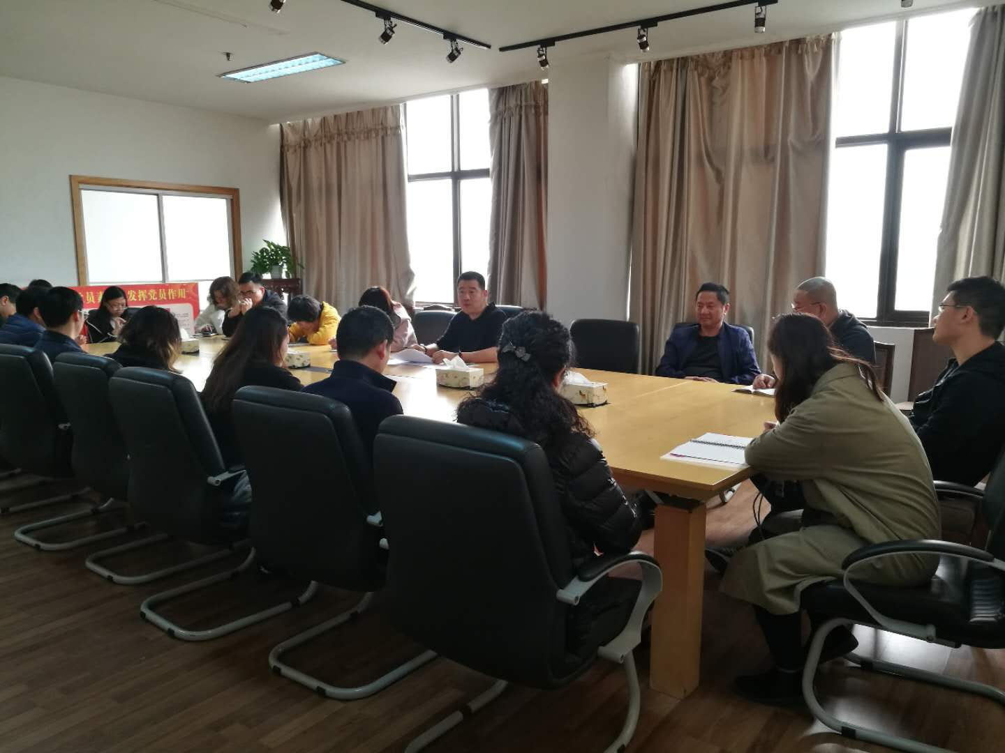 工藝品公司召開第125屆廣交會(huì)展前動(dòng)員會(huì)