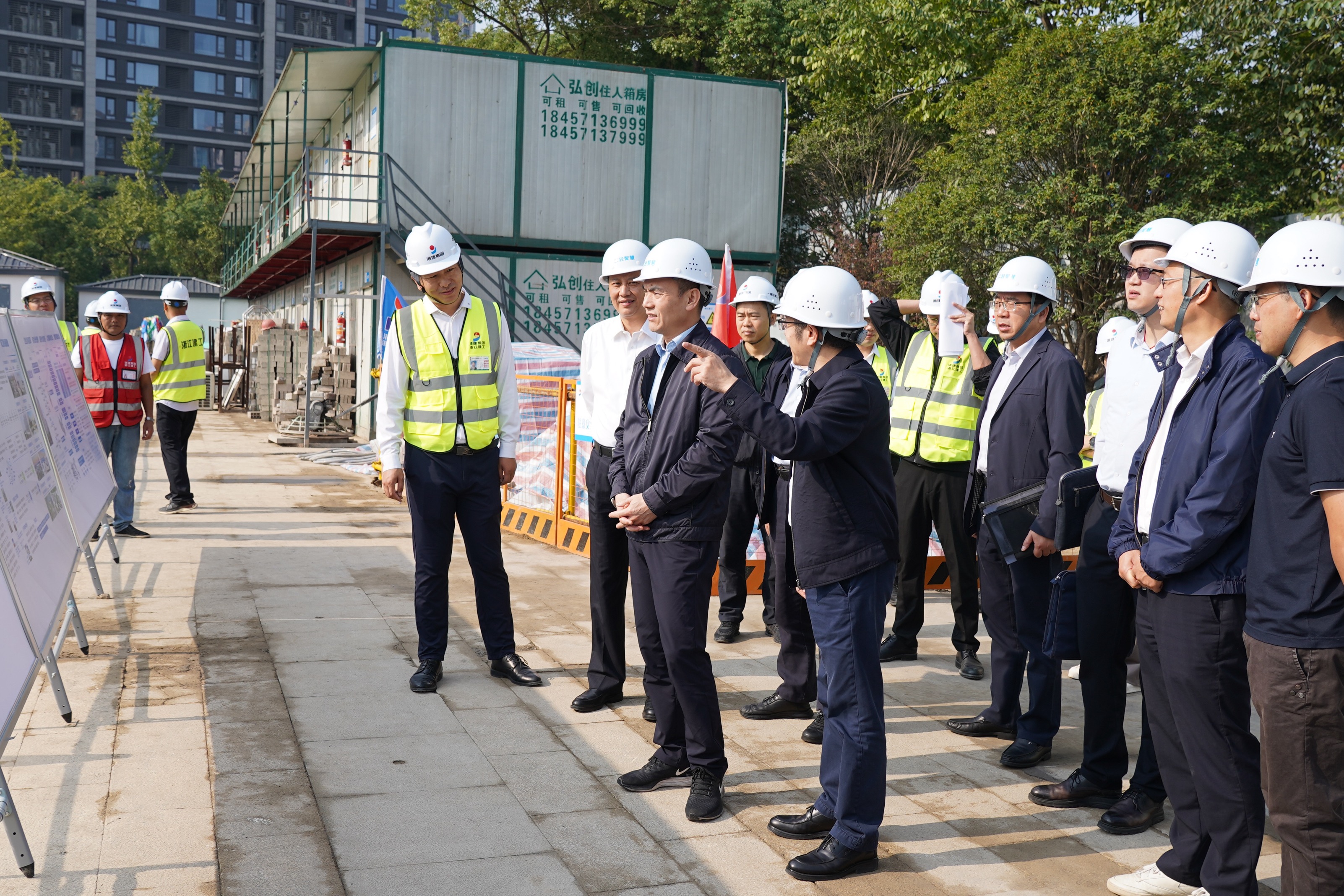 孫哲君一行專題調研浙江省智能船舶創新中心項目