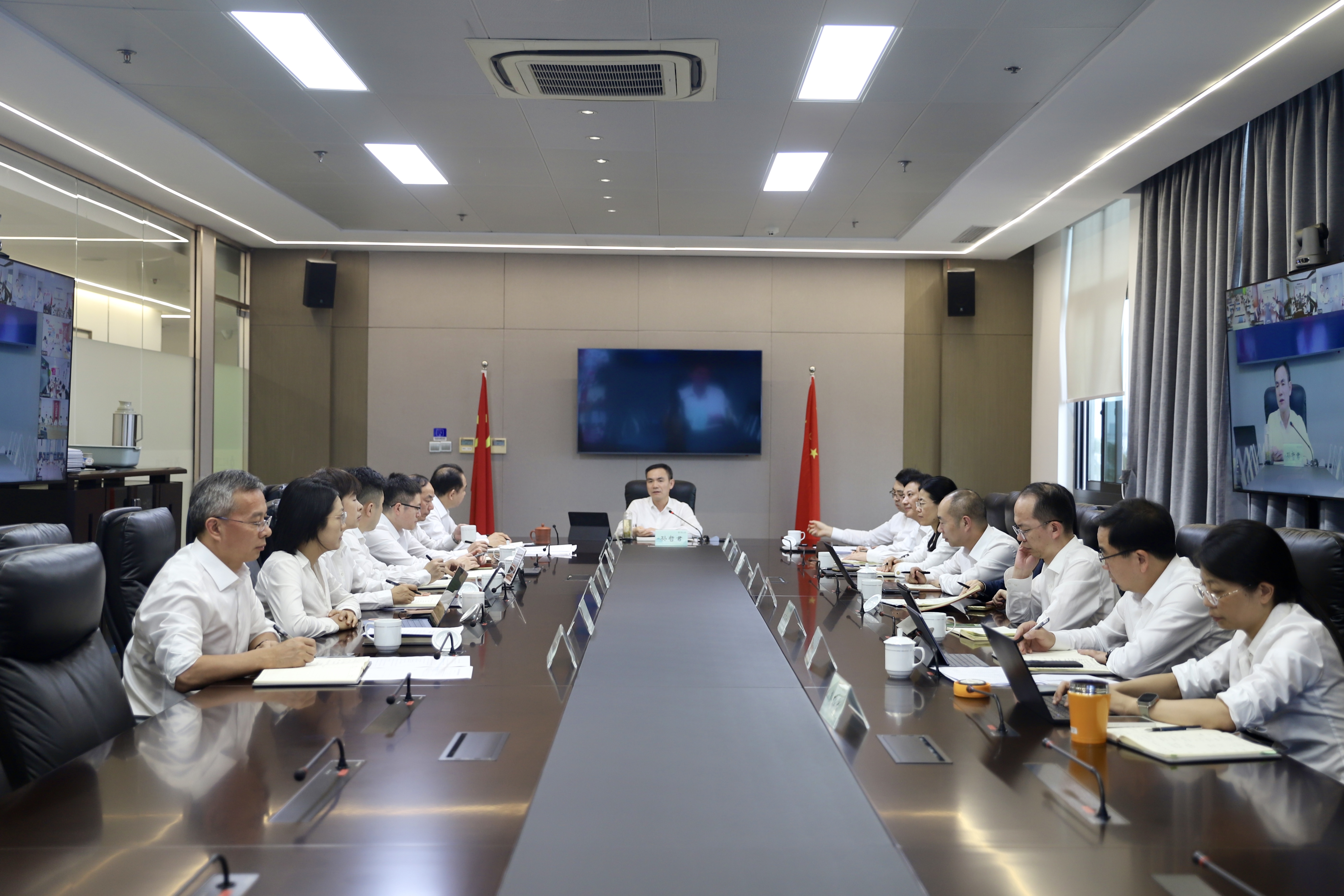 省二輕集團召開黨委（擴大）會議暨三季度形勢分析會